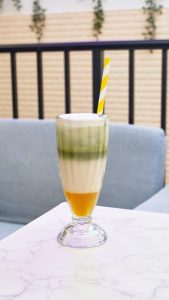 Iced Maracuyá Matcha | Cocuiza Brunch & Coffee Chueca Madrid