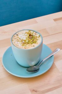 Pistacho Latte | Cocuiza Brunch & Coffee Chueca Madrid