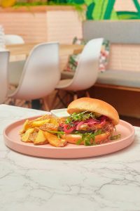 Smoked Smash Burger | Cocuiza Brunch & Coffee Chueca Madrid